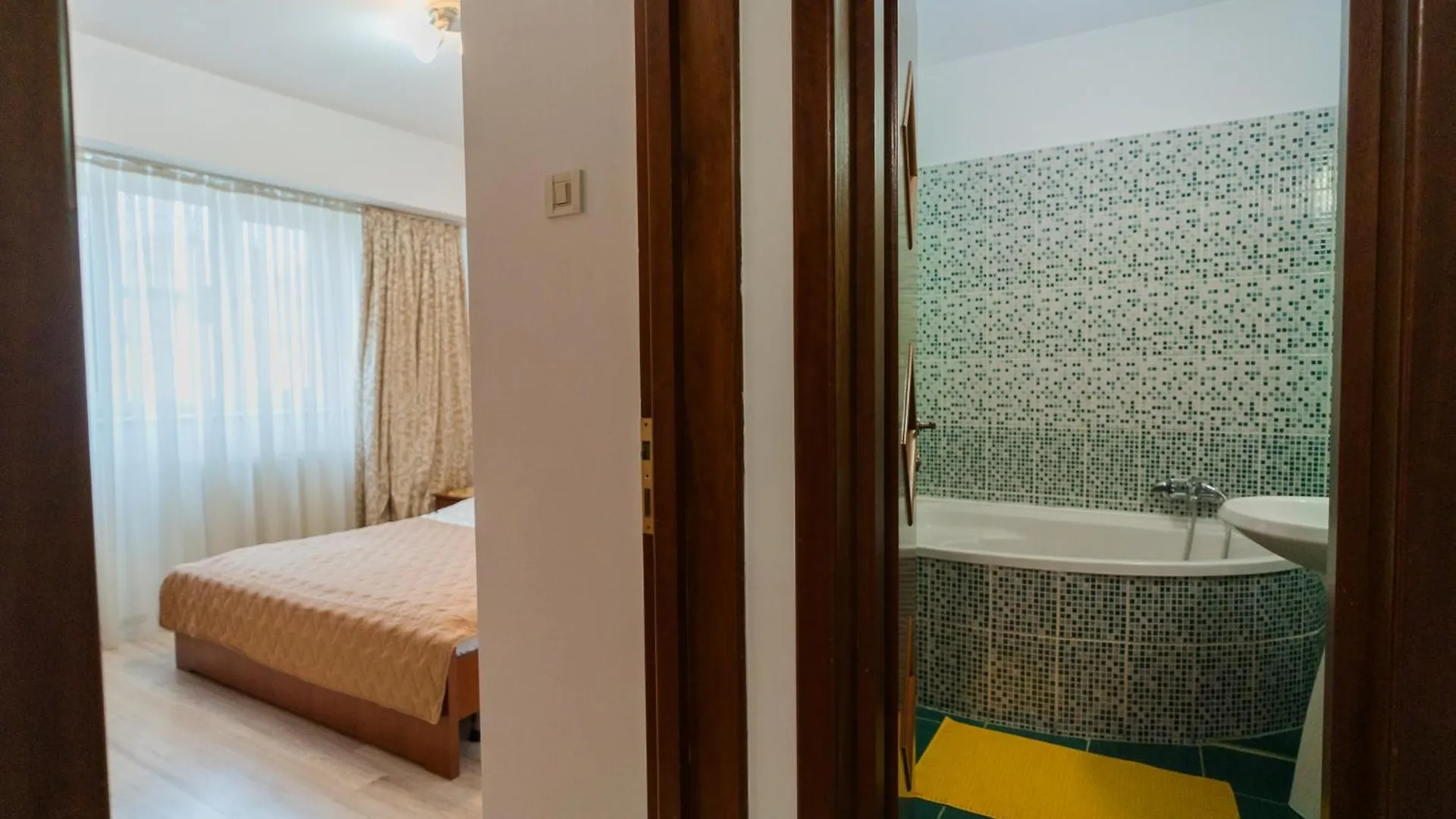 Spacious Stay Near City Center Bukurešť Apartmán