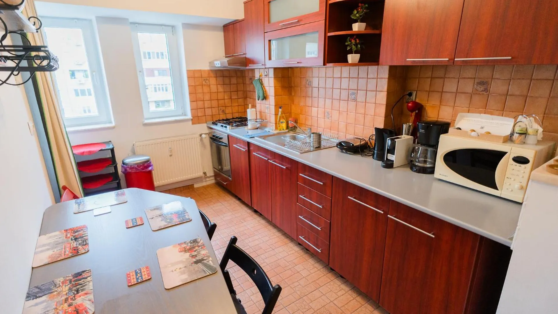 Apartment Spacious Stay Near City Center Bucharest