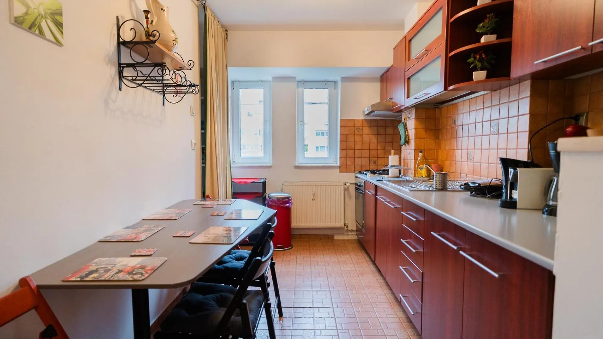 Spacious Stay Near City Center Bucharest Romania