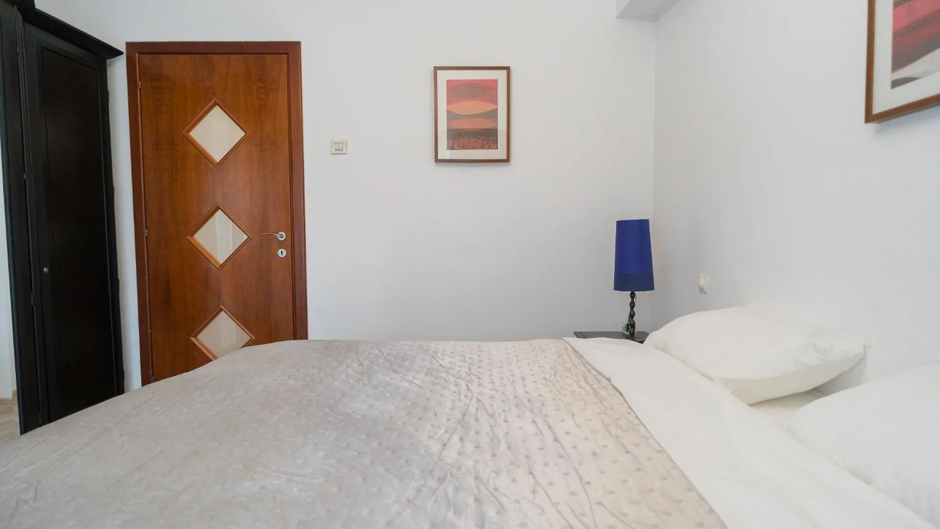 Spacious Stay Near City Center Bucharest