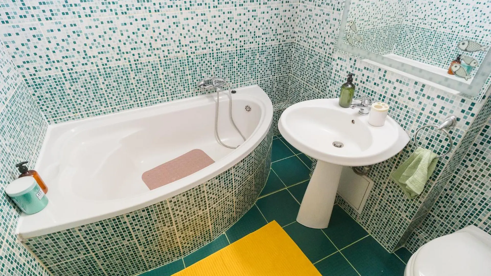 Spacious Stay Near City Center Bucharest