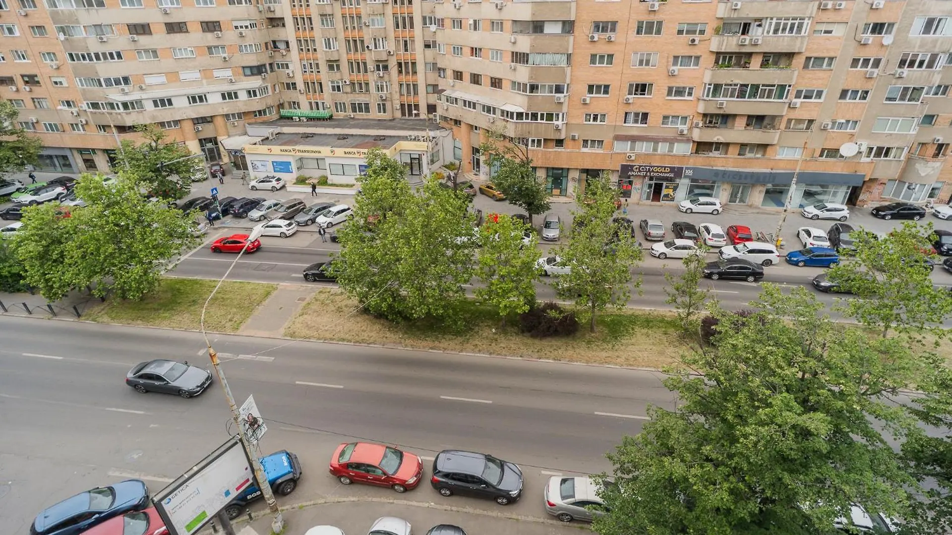 Spacious Stay Near City Center Bucharest Apartment